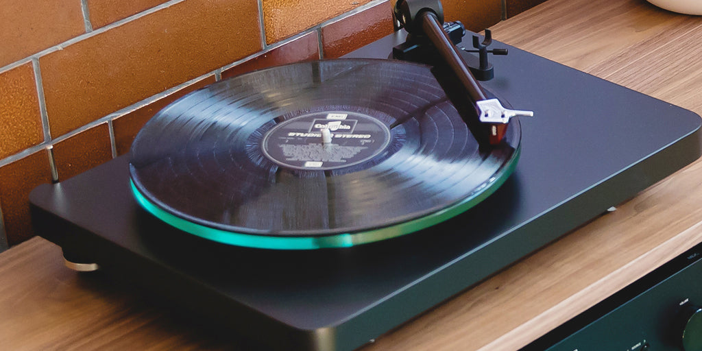 NAD C 588 Manual Turntable - [LP Manual]