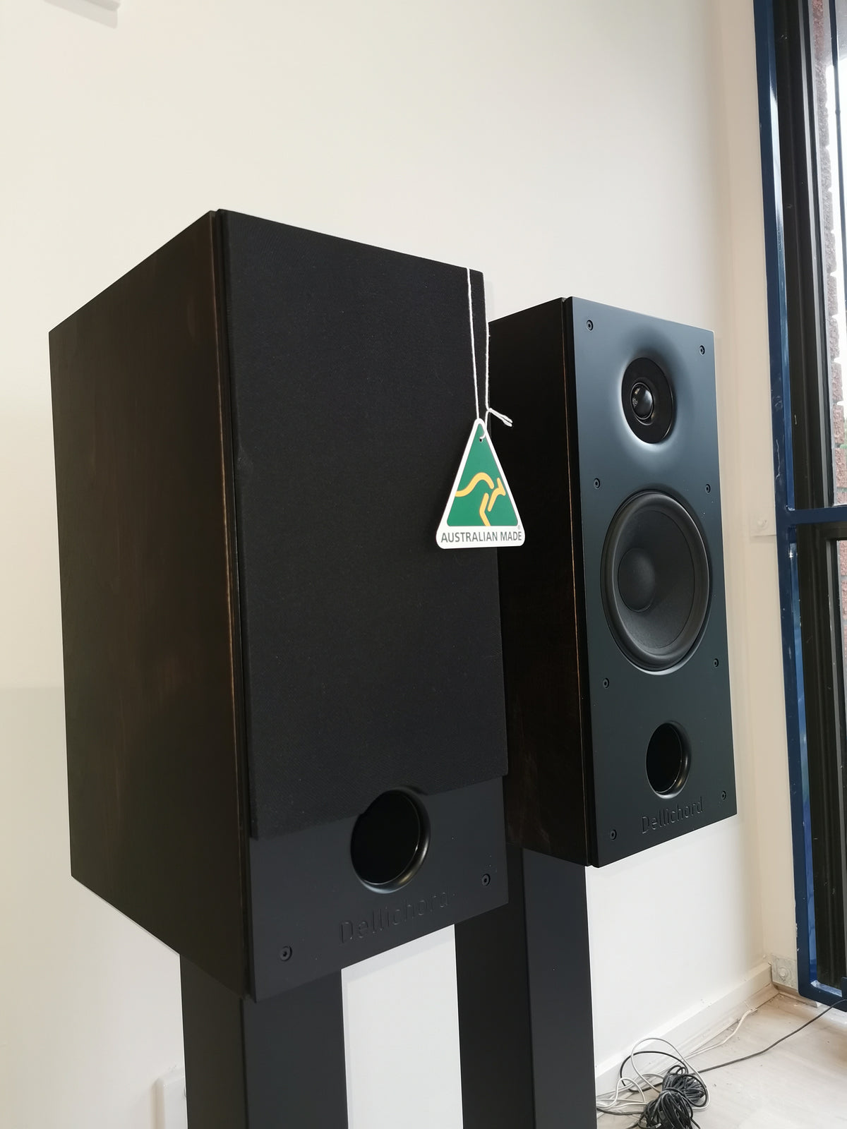 Dellichord M6 Bookshelf Speaker - [2-Way 6.5"]