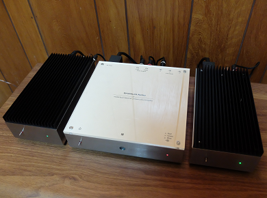 Sparkler Audio model S513i "pastoral" ― Control Amplifier with Remote and  model S514i "rhapsody" ― Dual Monaural Power Amplifier (* 2) - [2x25W]